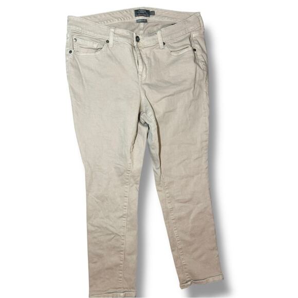 Torrid Boyfriend Straight Mid-Rise Jean - Picture 2 of 5